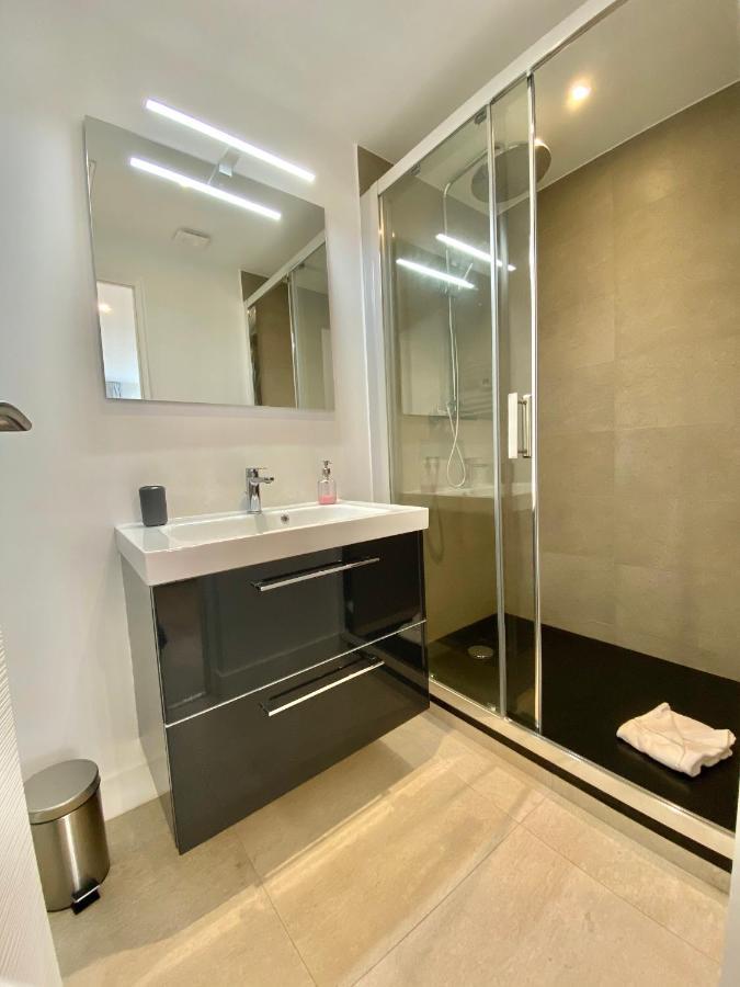 Republique Appartements Мантон Екстер'єр фото