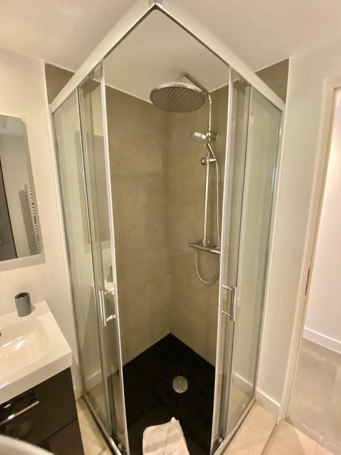 Republique Appartements Мантон Екстер'єр фото