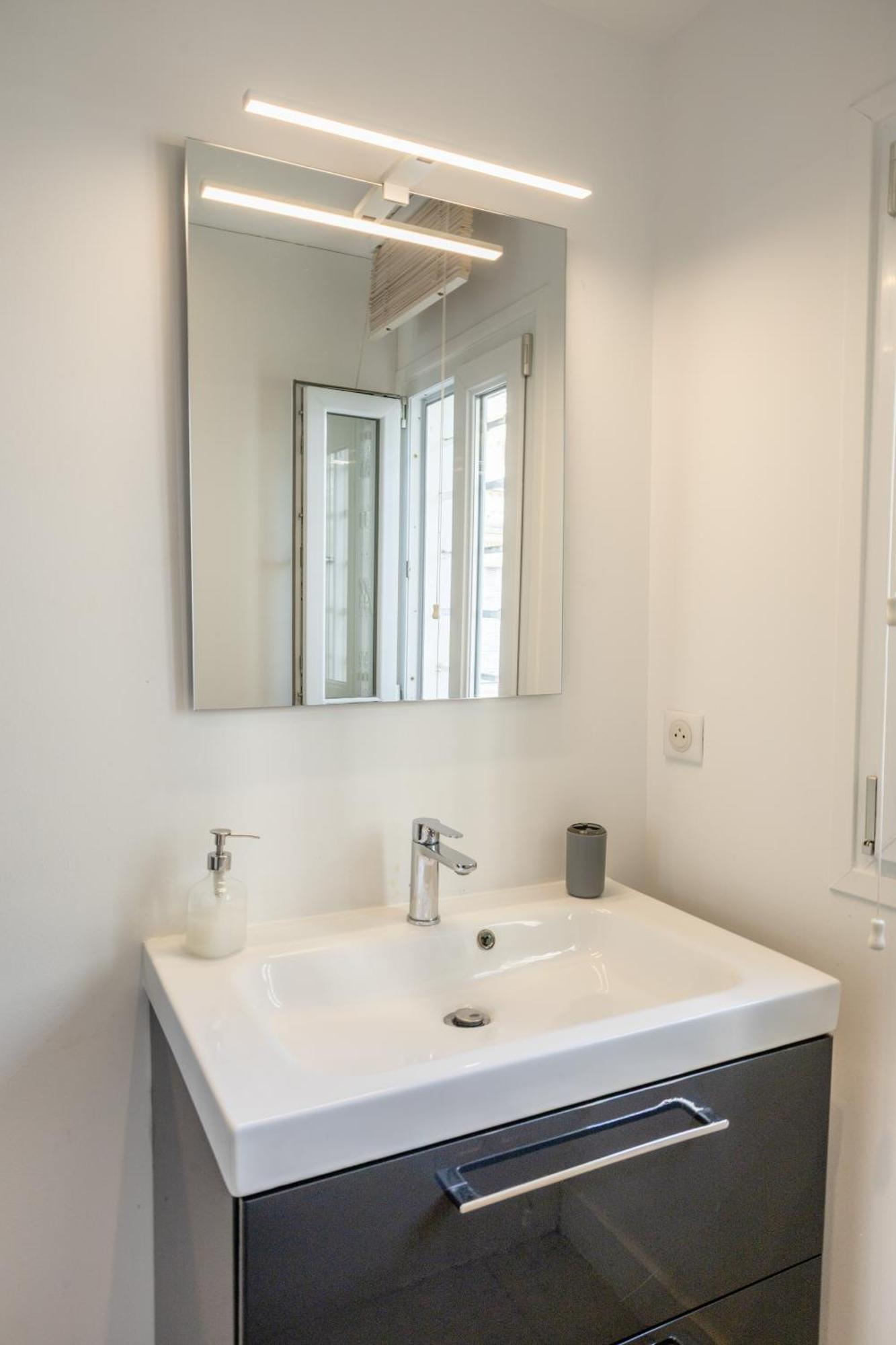 Republique Appartements Мантон Екстер'єр фото